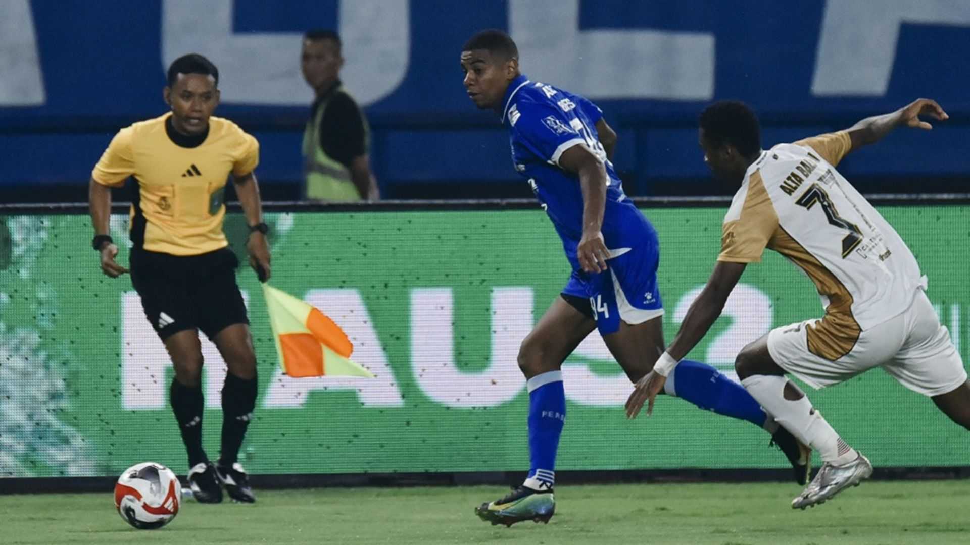 Persib Bandung Menang Tipis atas Dewa United di GBLA